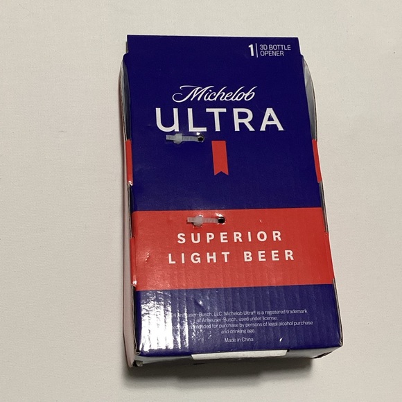 Michelob Ultra Golf Polo Shaped Bottle Opener - Picture 2 of 2